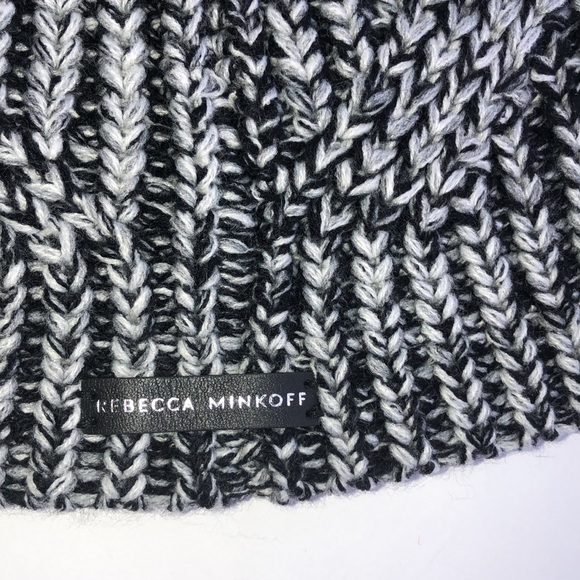 NWT Rebecca Minkoff Pom Knit Hat And Arm Warmer Set OSFM Color Black Marled - Picture 2 of 6